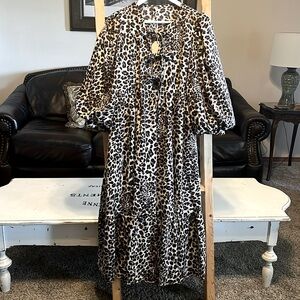 TRADE- NOT FOR SALE NWT JODIFL Leopard Print Maxi Dress Small